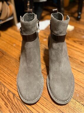 NEW Clarks Collection Gray Suede Ankle Boots Leather Strap Womens Sz 7